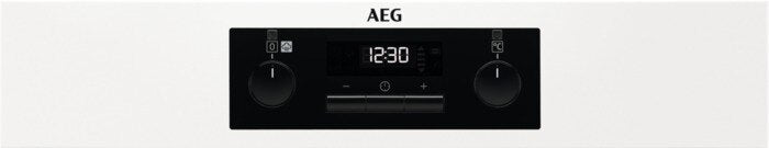 AEG Innbyggingsovn med SteamBake Hvit 71 liter BEB351010W