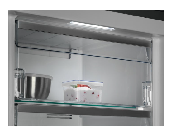 AEG fryseskap NoFrost hvit 186 cm OG7NA281EW