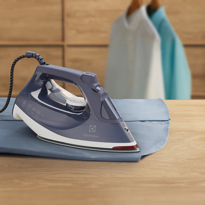 Electrolux Strykejern Steam Iron Misty Navy - E6SI1-2MN