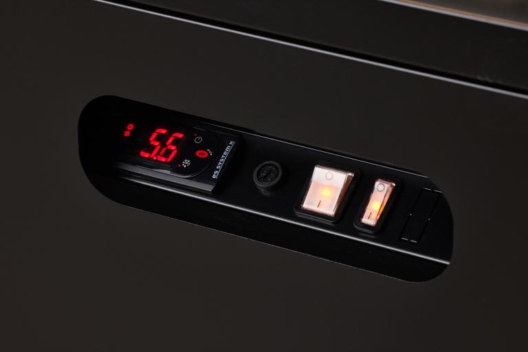 Vibocold kjøledisk Oslo med automatisk luftfukter sort 137 cm OSC 100C NEW HC S