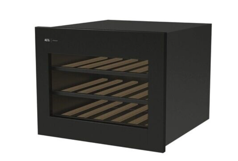 AEG 8000 integrert vinskap 15 44 cm NKW8P21KAB 923421437