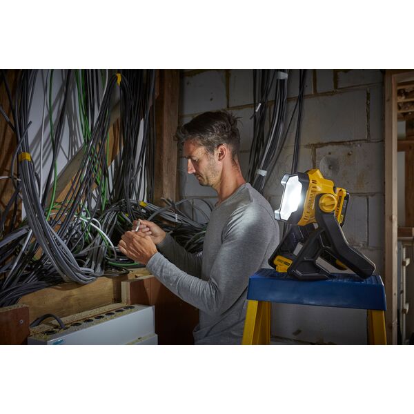 Stanley Fatmax arbeidslampe 18V u/batt