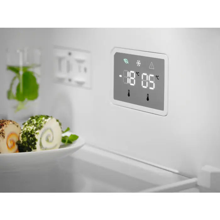 Electrolux  Kombiskap Frittstående Hvit LNT6ME32W2