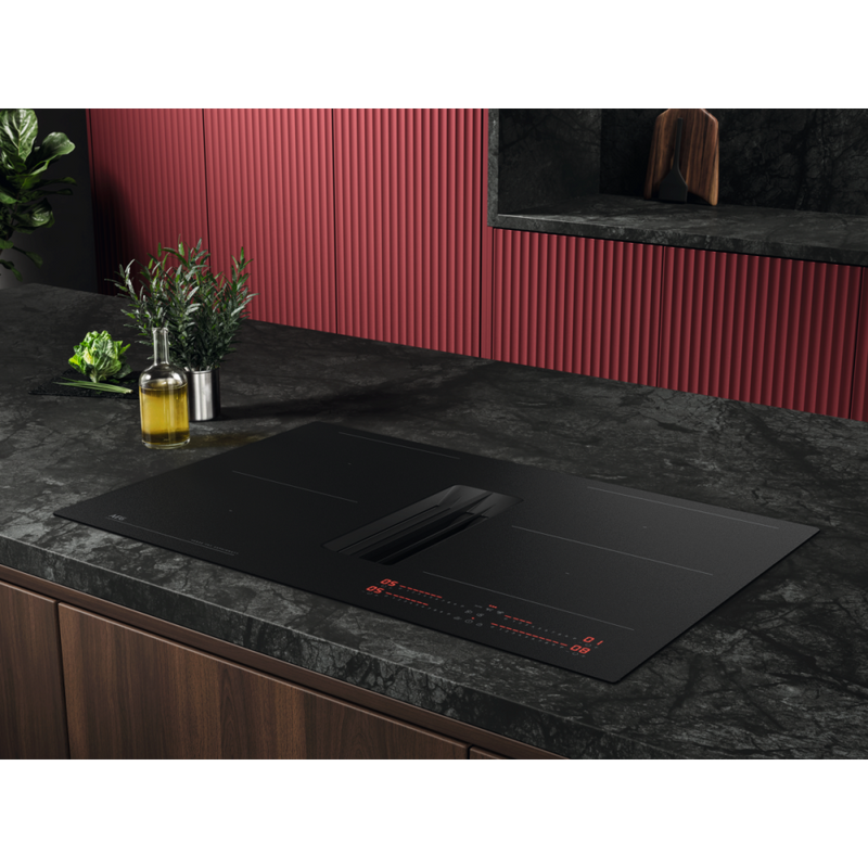 AEG Induksjonstopp med integrert ventilator 80 cm TH84CC23CZ Saphir Matt