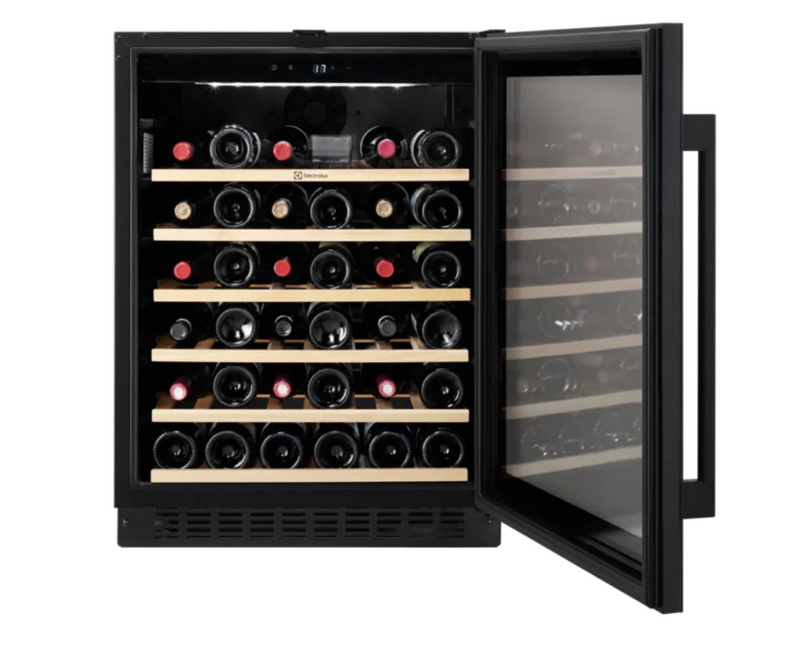 AEG 5000 integrert vinskap 52 flasker 82 cm AWUS052B5B 923421304